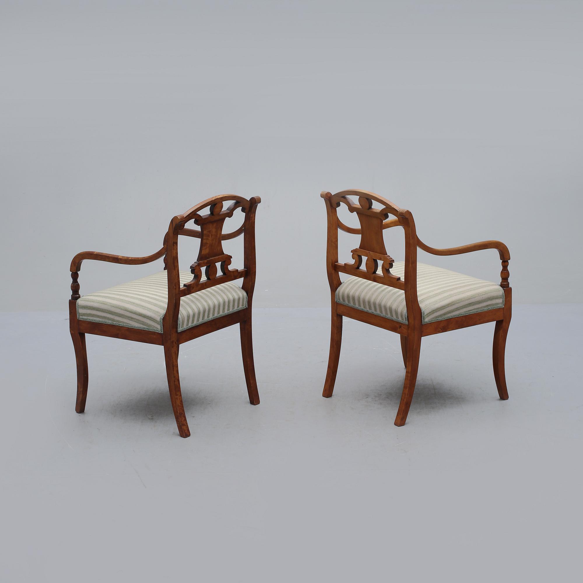 KARMSTOLAR, ett par, Karl Johan, 1800-talets första hälft.