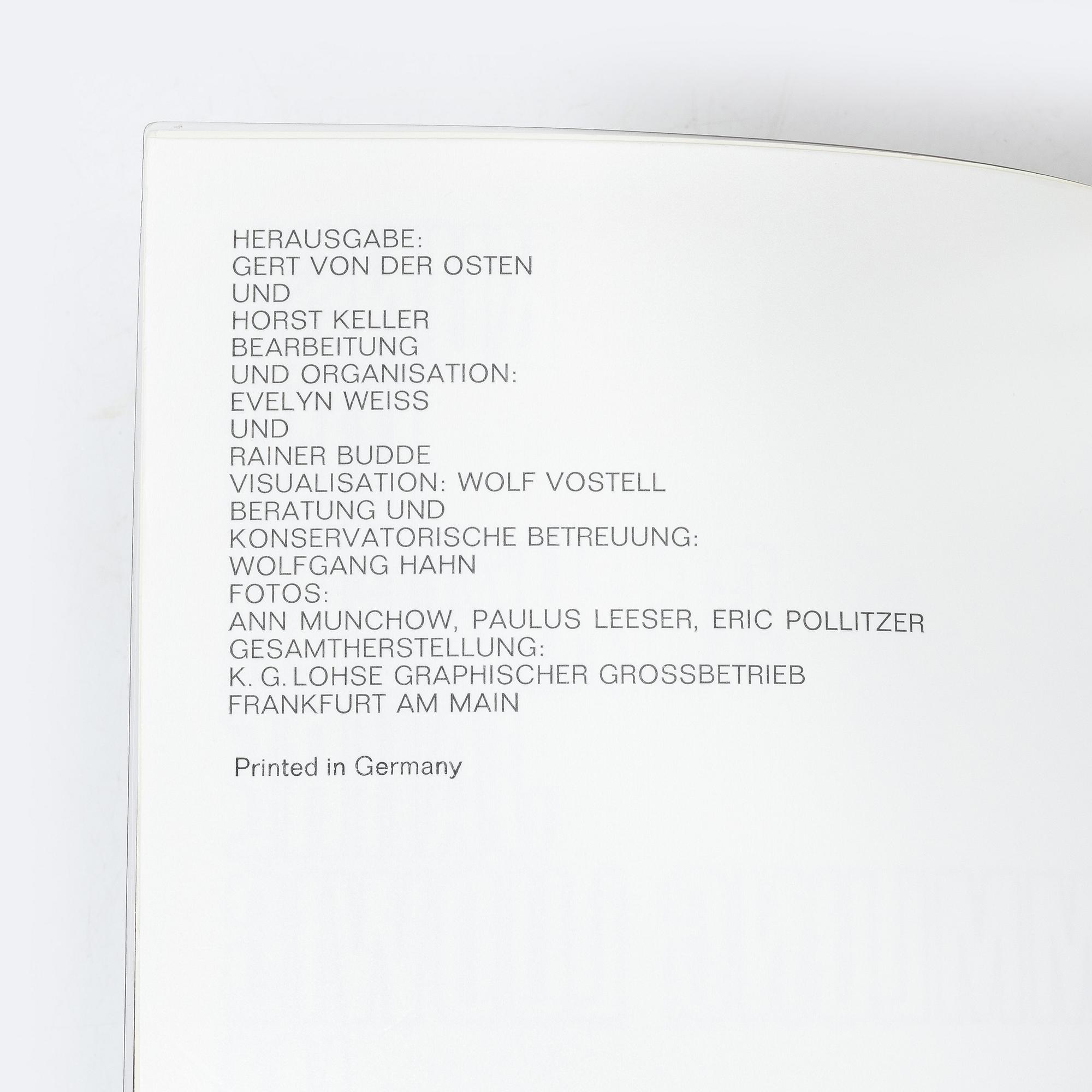 "Kunst der sechziger Jahre. 5. erweiterte Auflage. Art of the Sixties. 5th revised edition", Köln, 1971.