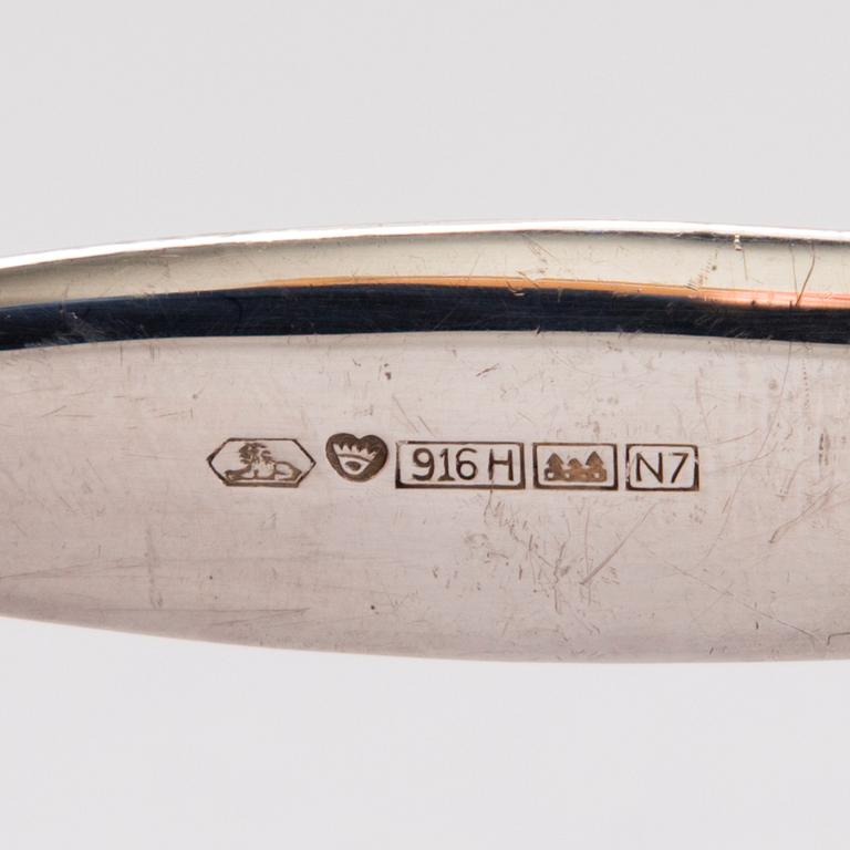 TAPIO WIRKKALA, ATERINSARJA, 57 osaa, hopeaa, "Tapio", Hopea-/Kultakeskus, Hämeenlinna 1961-76.