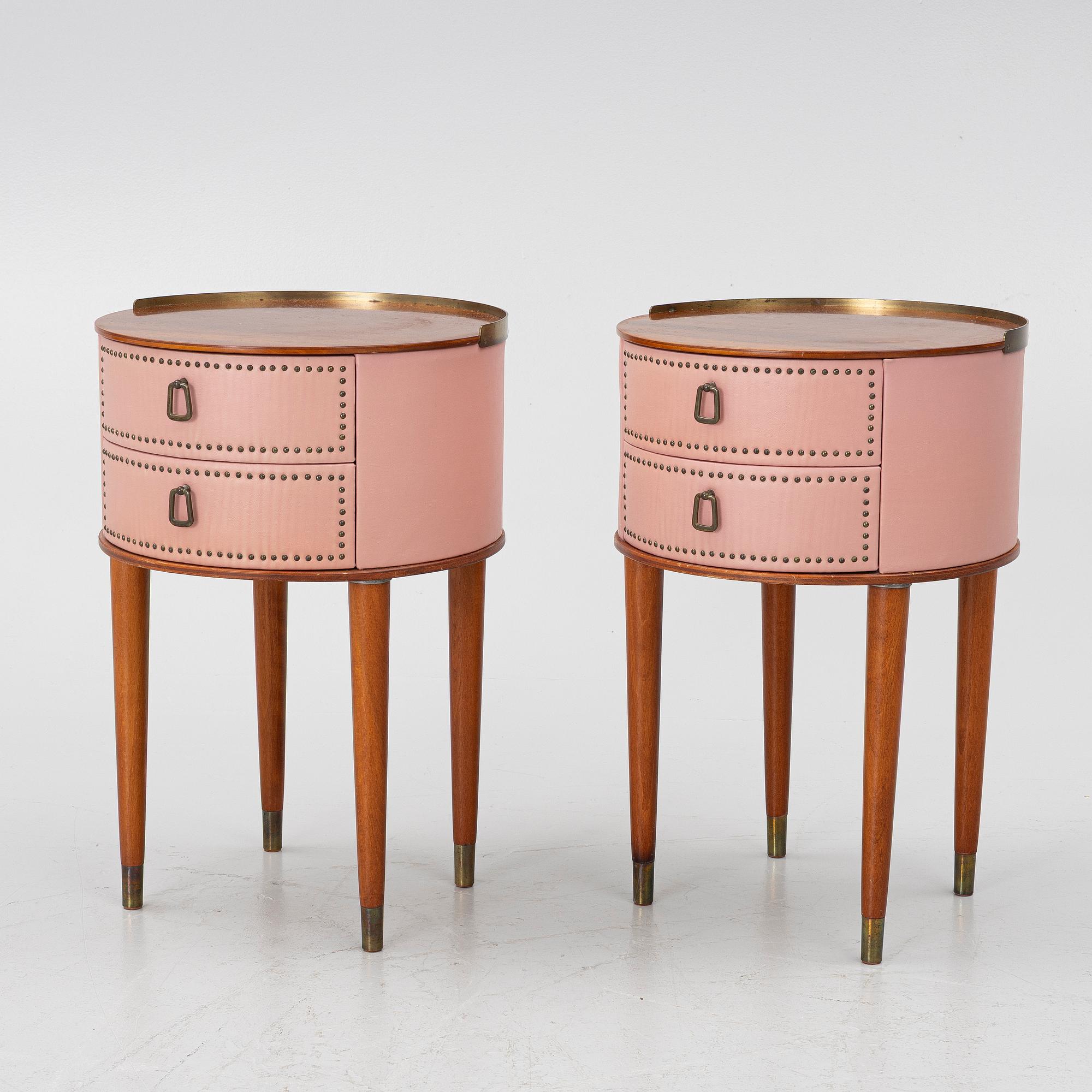 A pair of bedside tables, a pair, Halvdan Petterssons Möbelfabrik, Tibro, mid-20th century.