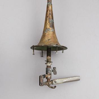 INDUSTRILAMPA, 1900-talets första hälft.