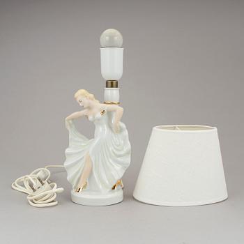 An art deco table lamp/figurine, Carl Schneiders Erben/Gräfenthal, first half of 20th century.