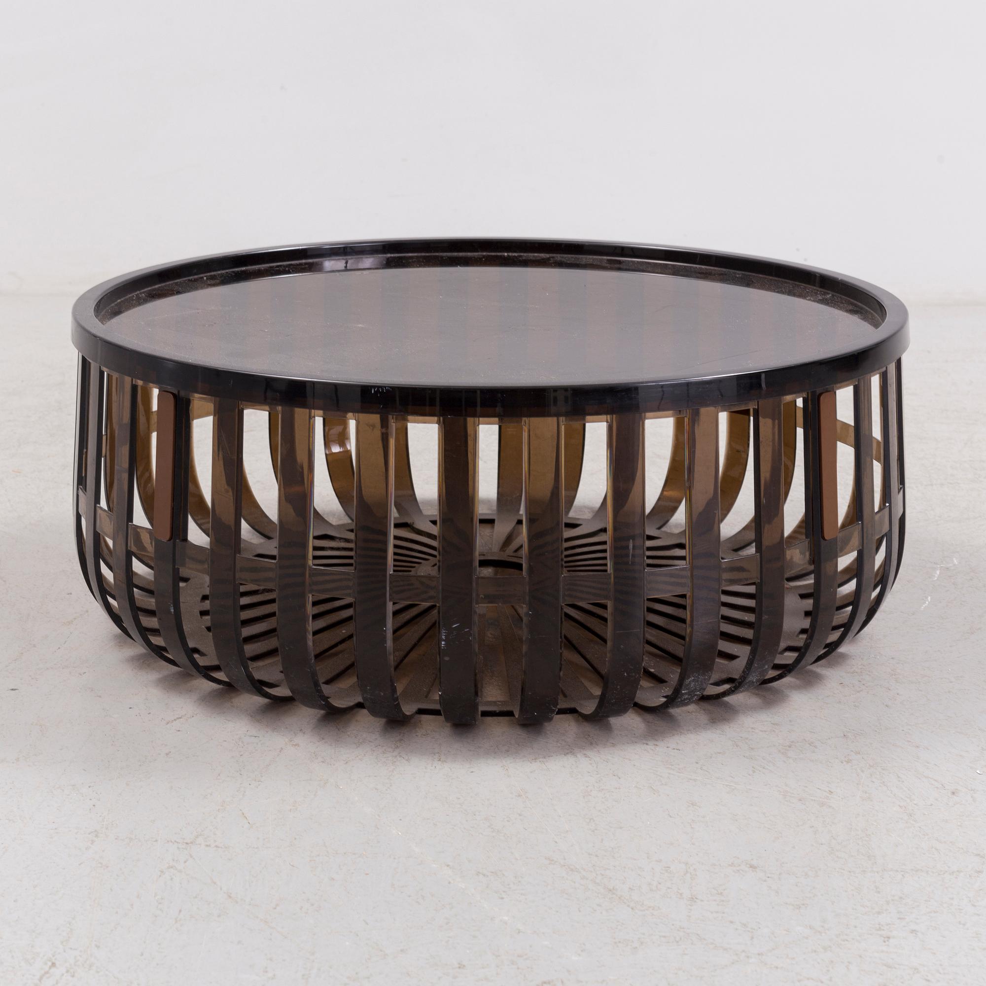 A coffe table "Panier", Ronan and Erwan Bouroullec forr Kartell.