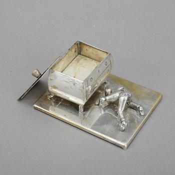MANSCHETTKNAPPSASK, nysilver, Eskilstuna, 1900-tal.
