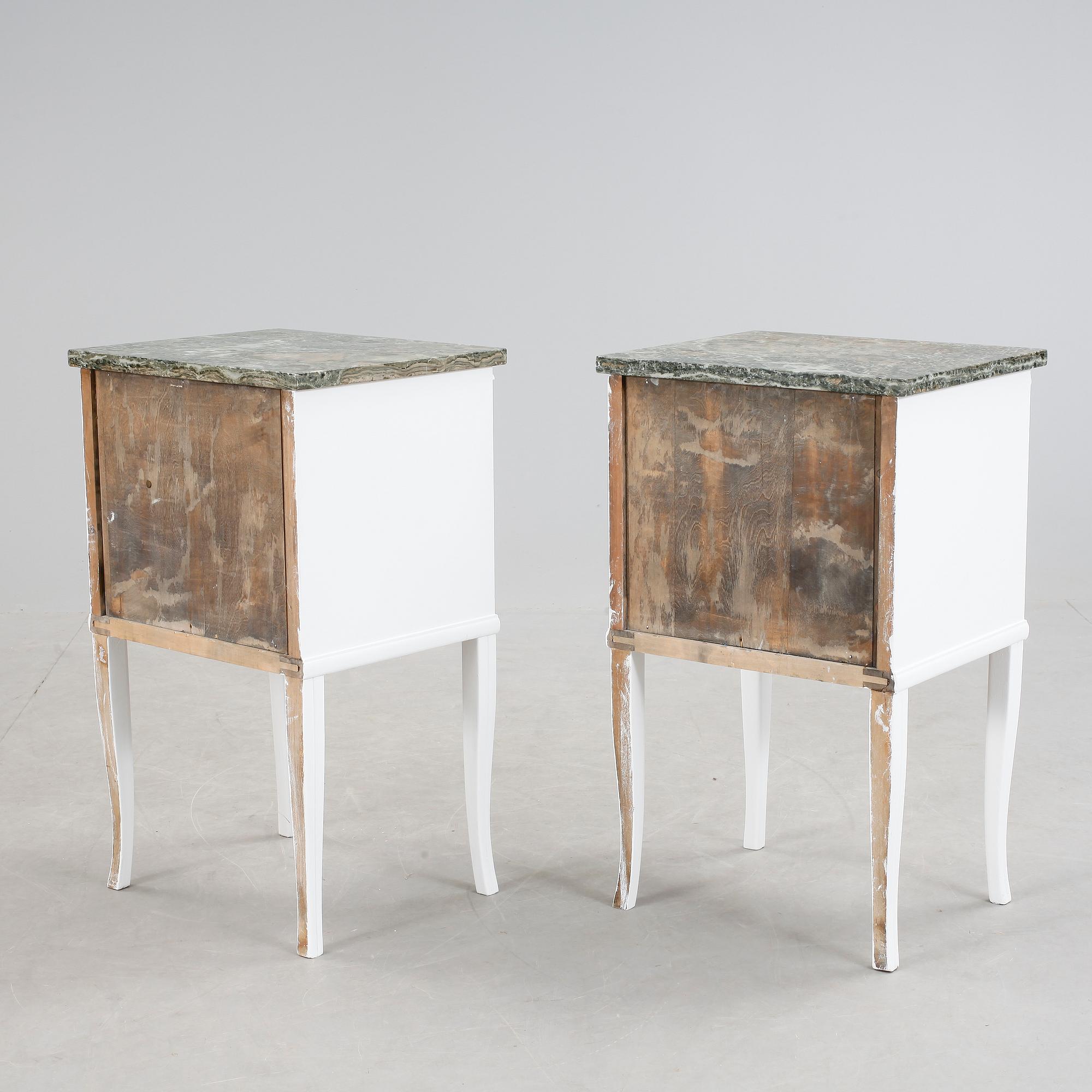 SÄNGBORD, ett par, 1920/30-tal.