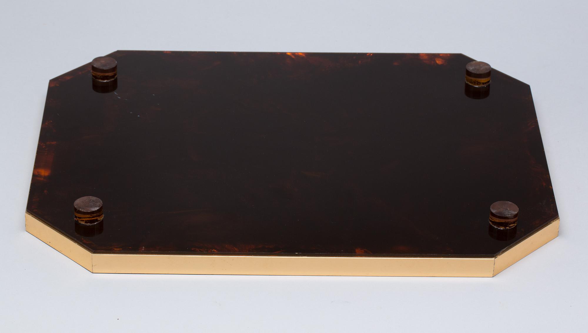 BRICKOR, gjuten plexi, 2 st. Troligen Italien, 1900-talets slut.