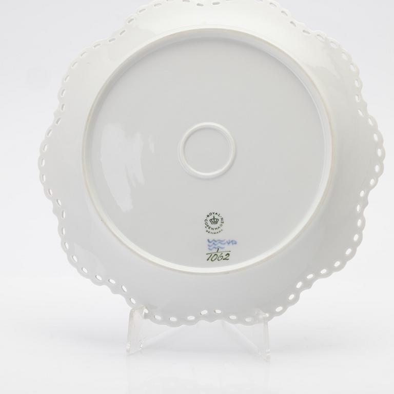 Royal Copenhagen, Fat samt salt- och pepparkar, porslin, "Musselmalet helblond", Danmark.