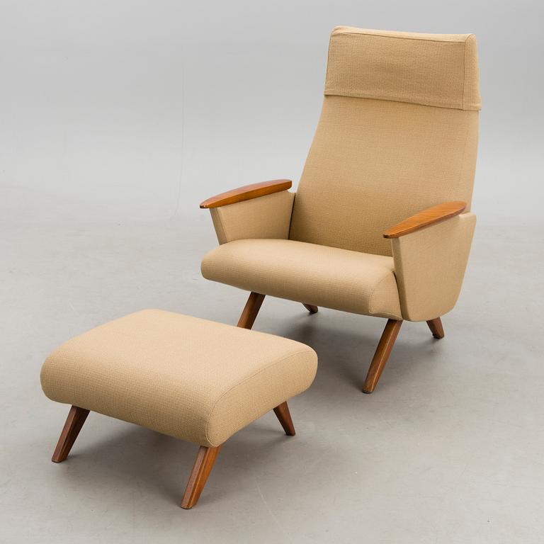 A mid 20th century '153' armchair for Sope Kaluste, Finland.