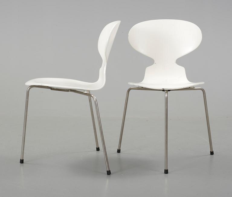STOLAR, ett par, "Myran, Arne Jacobsen, Fritz Hansen, 1900-talets andra hälft.