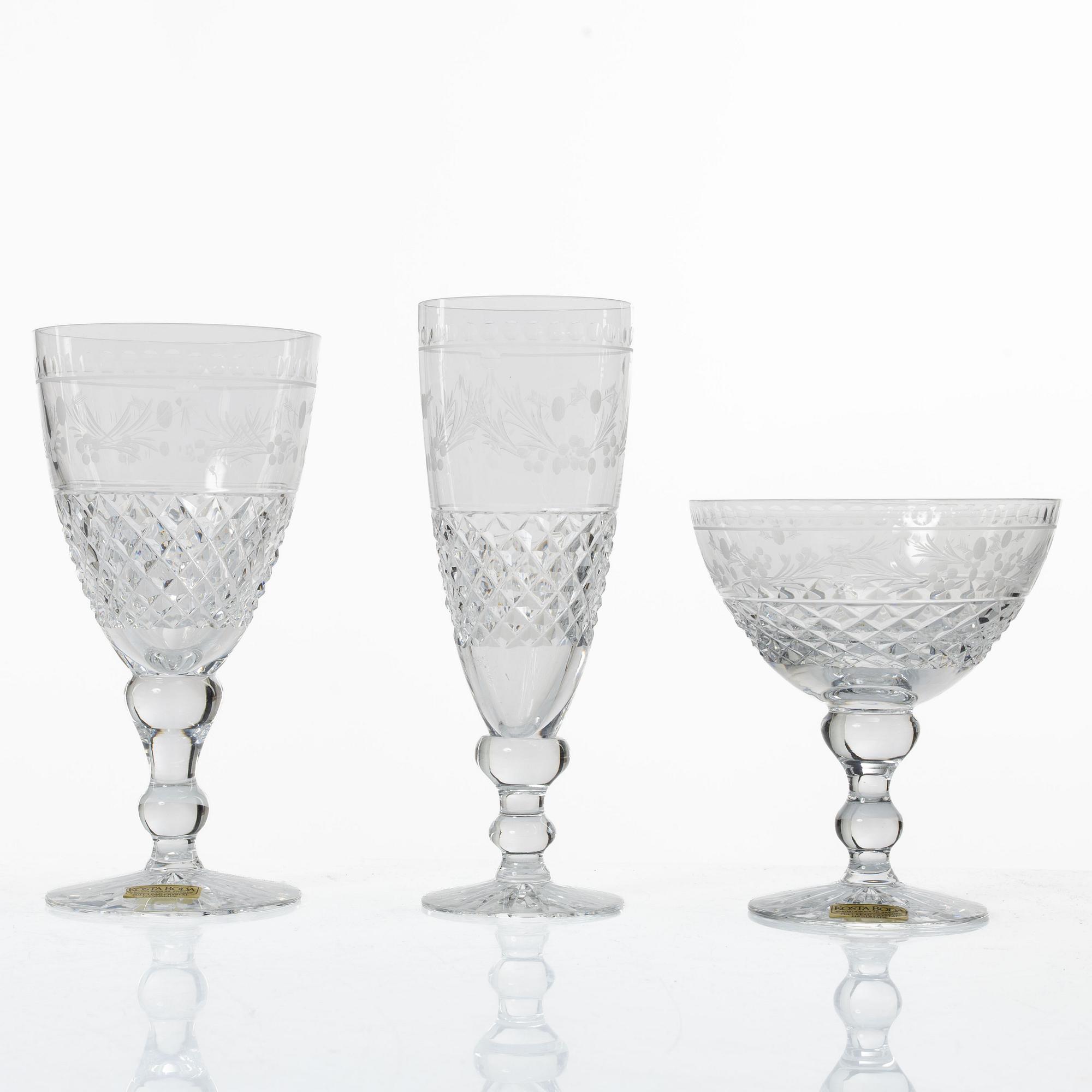 Kosta, A 23 pieces glass service, “Elvira Madigan”, 20th century.