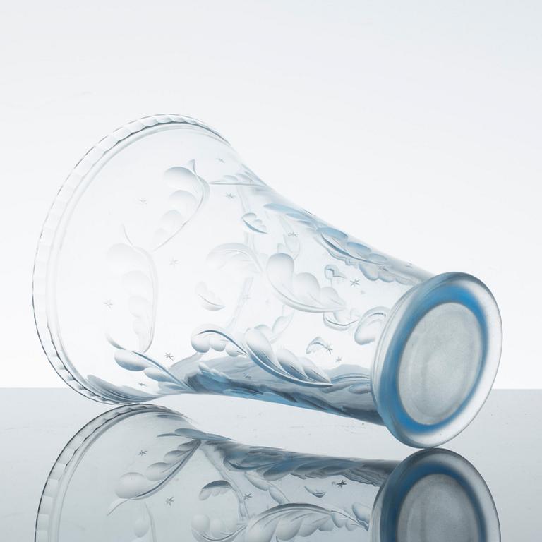 VAS, glas, Orrefors, 1900-talets första hälft.