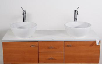 BADRUMSINREDNING. Villeroy & Boch.