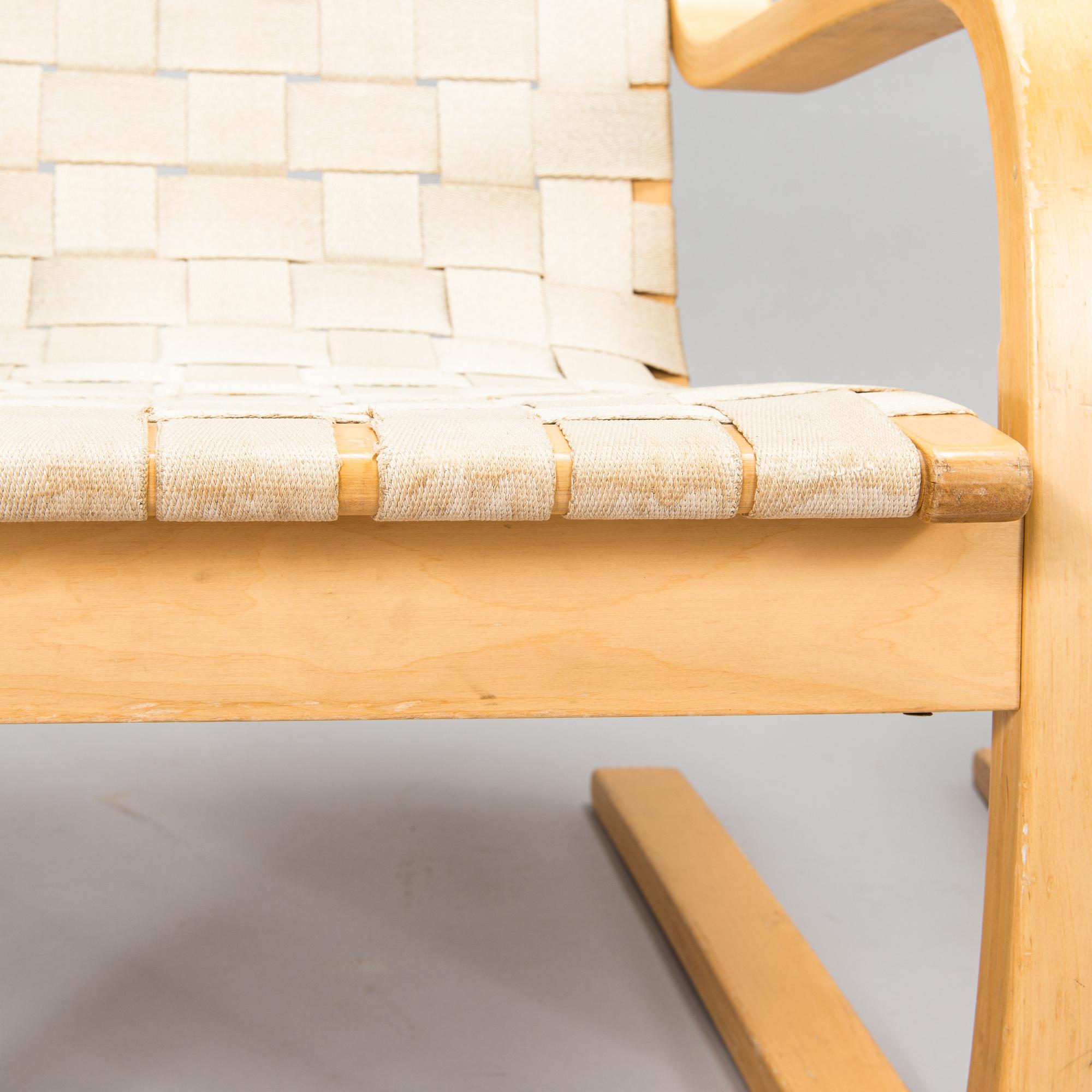 Alvar Aalto, A pair of model 406 armchairs for Artek, 1970s.