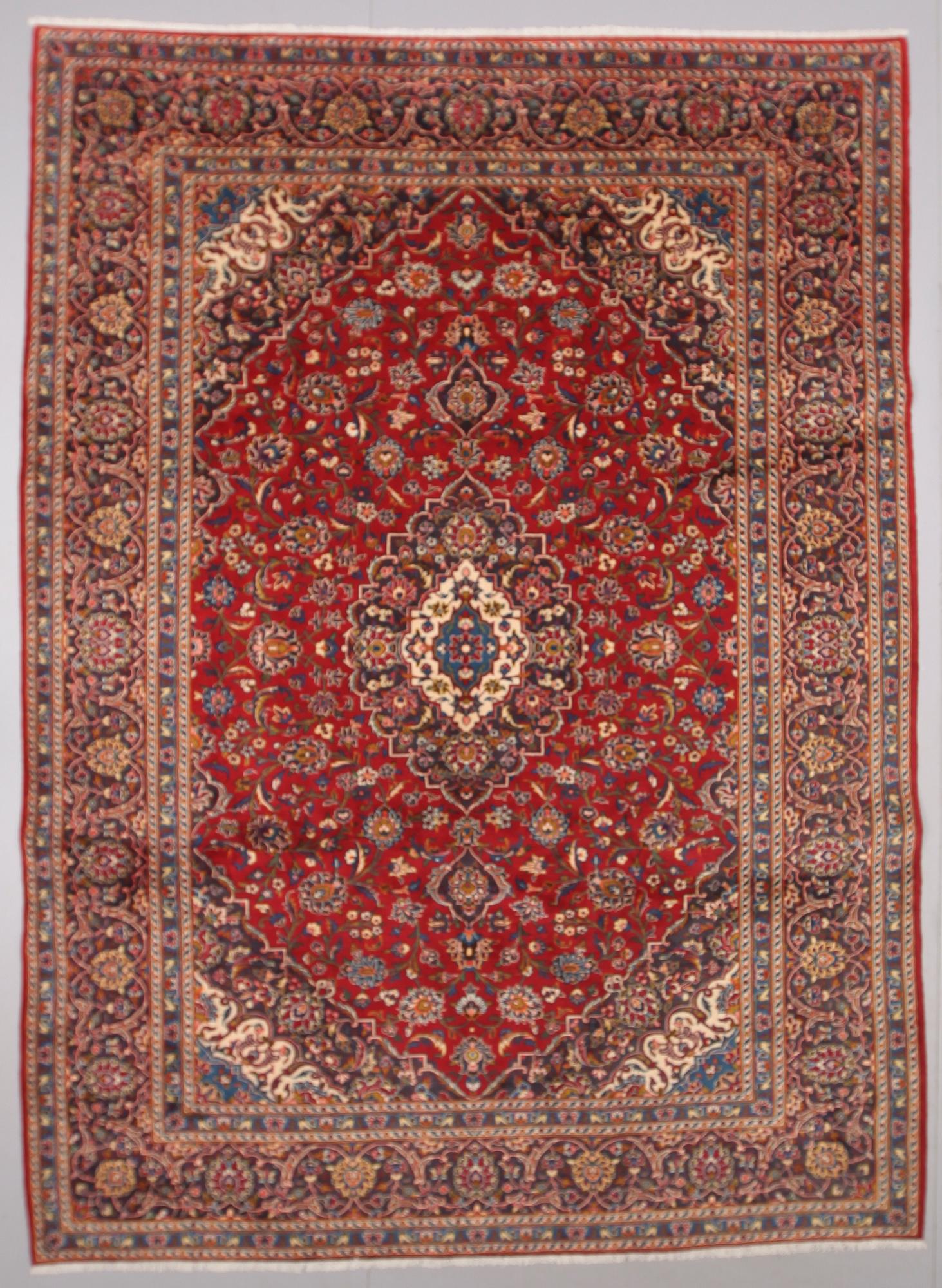 MATTA, Keshan, old, ca 340 x 252 cm.