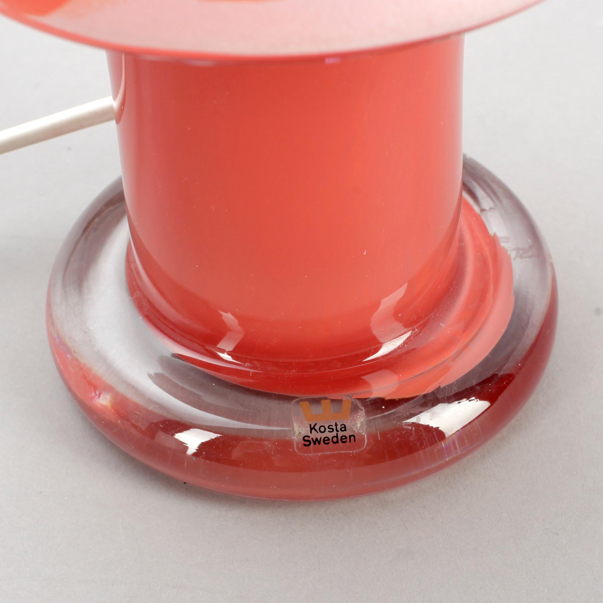 BORDSLAMPA, glas, Ove Sandeberg, Kosta, 1900-talets andra hälft.