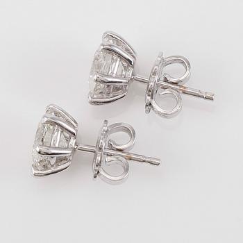 ÖRHÄNGEN, 1 par, 18K vitguld och diamanter tot ca 2.06 ct.