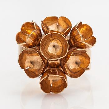 Liisa Vitali, A 14K gold ring "Kevät". Westerback, Helsinki 1974.