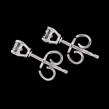 ÖRHÄNGEN, 1 par, 18K vitguld, briljantslipade diamanter tot ca 0.36 ct.