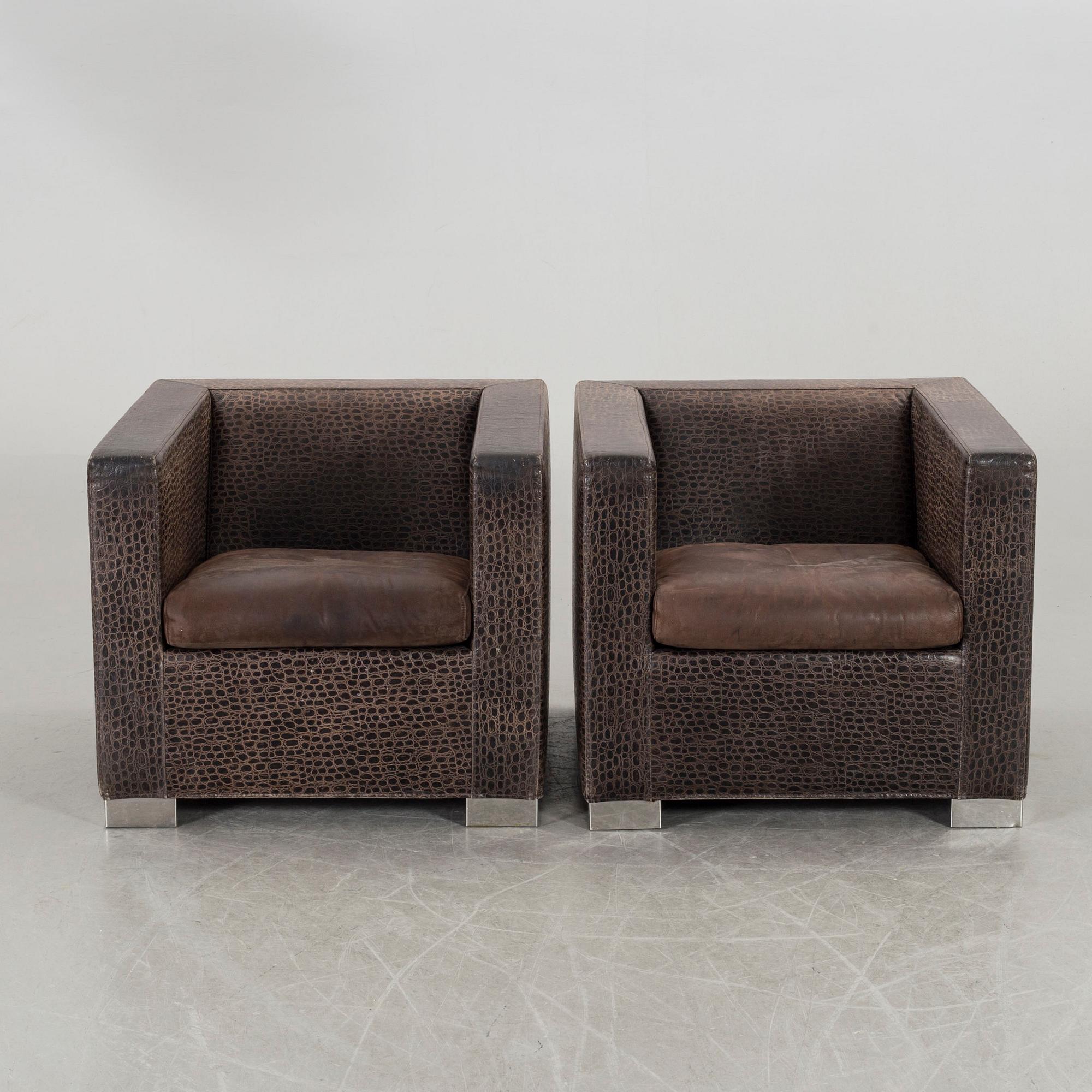 RODOLFO DORDONI, fåtöljer, ett par, "Suitcase", för Minotti, Italien sent 1900-tal.