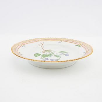 Plate "Flora Danica" Royal Copenhagen, Denmark 1963.