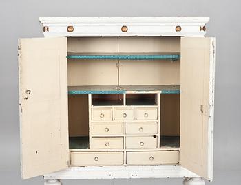 SKÅP, barock. 1700-tal.