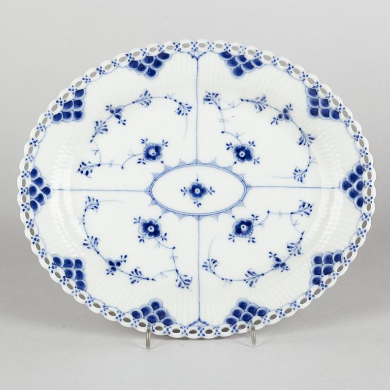 A 'Blue Fluted Full Lace' porcelain fruit basket with stand, Royal Copenhagen, around 1800, stand model 1054 1893-1900.