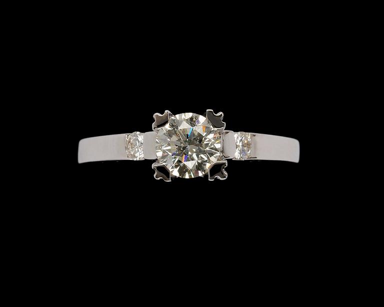 RING, brilliant cut diamond, 0.81 cts. app J/SI.