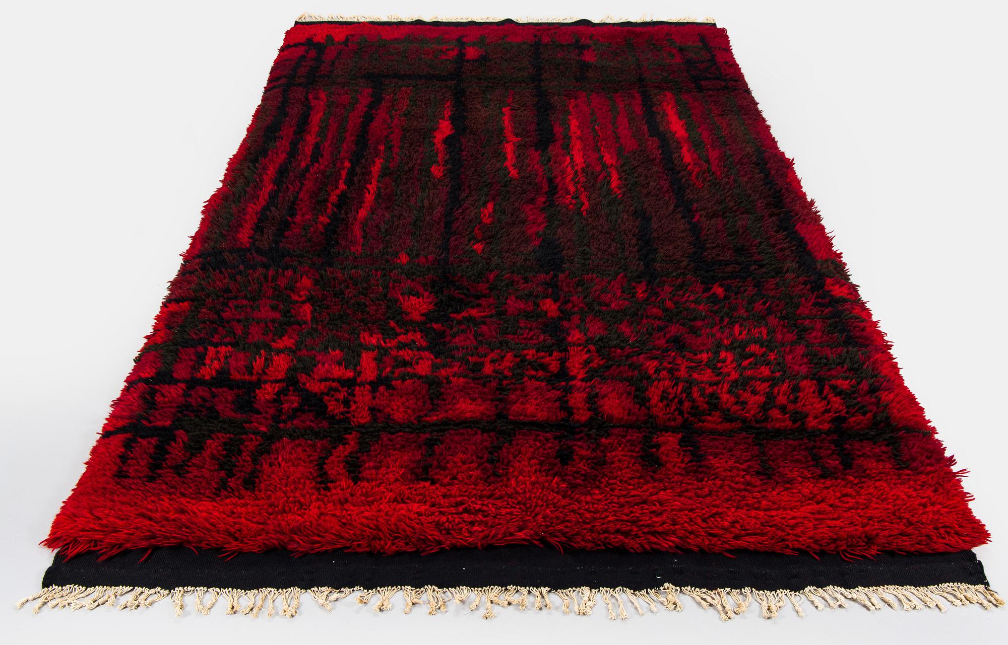 Kirsti Ilvessalo, ryijy, malli Suomen käsityön ystävät. Noin 233 x 140 cm.