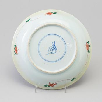 SKÅLFAT, porslin. Qingdynastin, Kangxi (1662-1722).