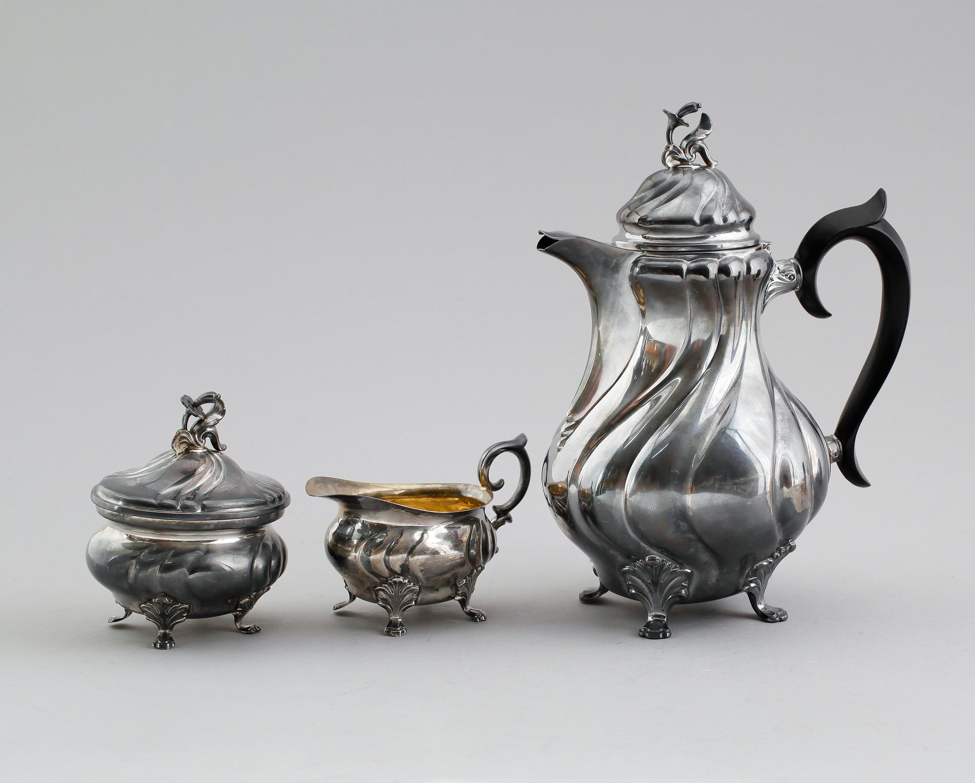 KAFFESERVIS, 3 delar, silver, CG Hallberg, Stockholm 1955-57. Vikt ca 842 gram.