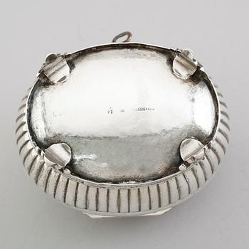 SOCKERSKRIN, silver, Anders Johan Lignell, Sundsvall 1806-1842. Vikt ca 229 gram.