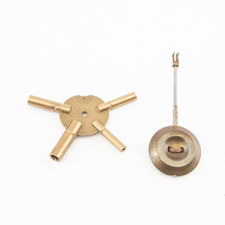 Table garniture 3 pcs 20th century.