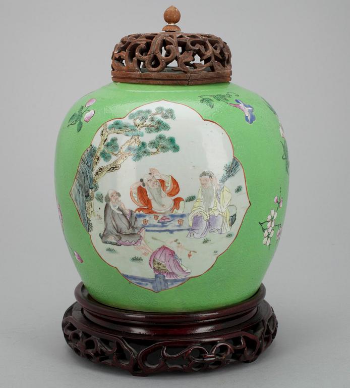 BOJAN, porslin, Qianlong-stil, Kina 1800-talets början.