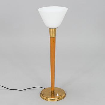 Lisa Johansson-Pape, a mid-20th century table lamp, model 2055, Stockmann Orno.