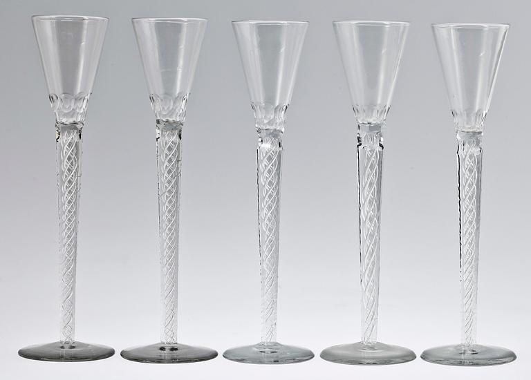 SNAPSGLAS, 5st. 1800-tal. Trol. England.