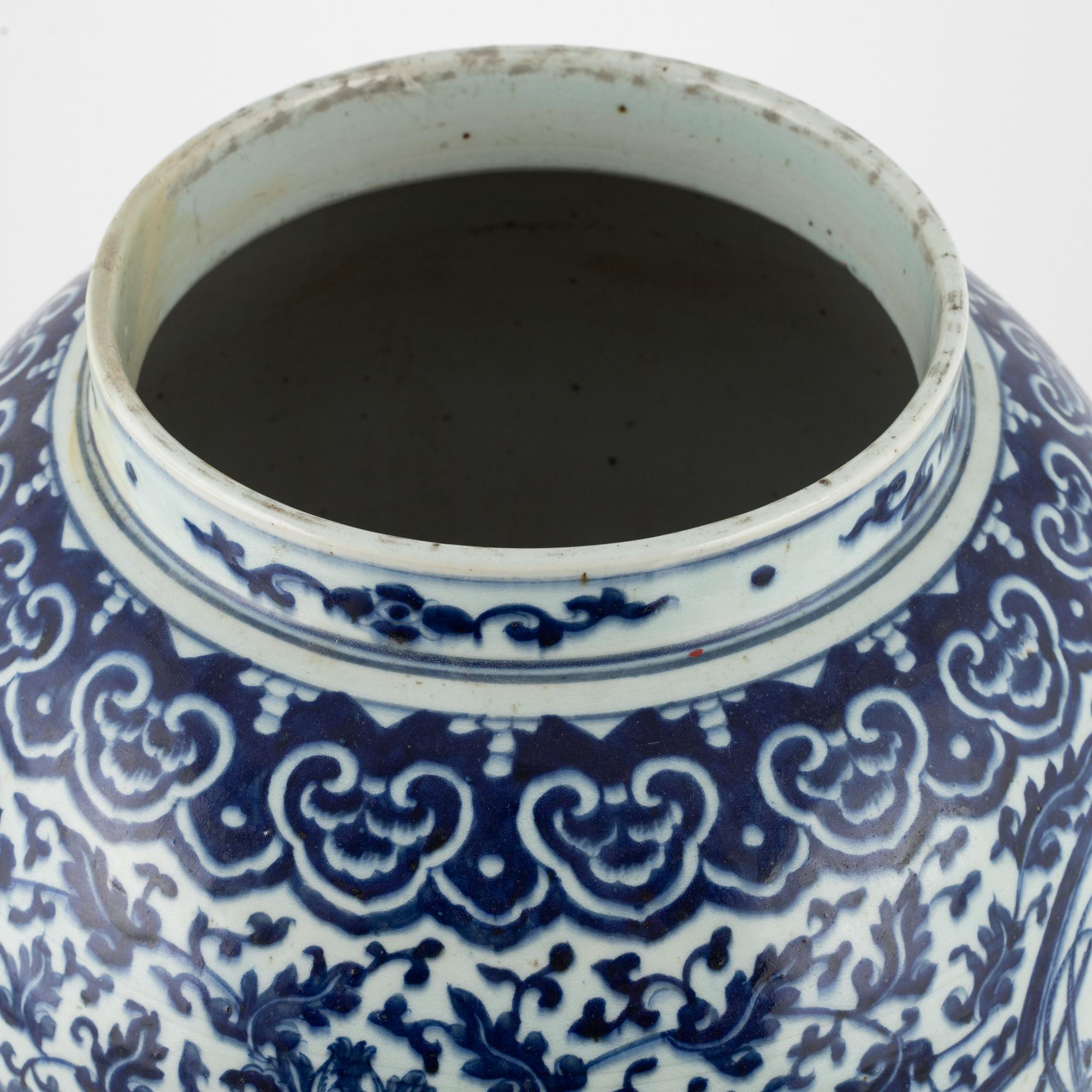 Golvvas, porslin, Kina, sen Qingdynasti, omkring 1900.