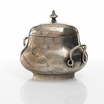 A French silver sugarbowl, mark of Linzeler, Paris, France, second half of the 19th Century.