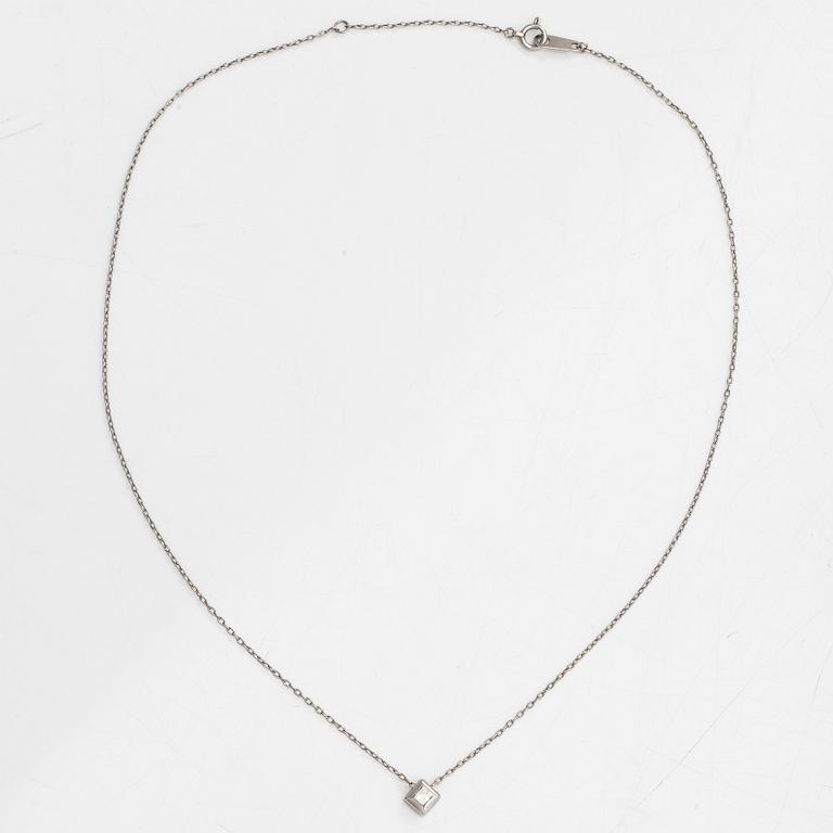 Halsband, platina och prinsesslipad diamant, 0.12 ct.