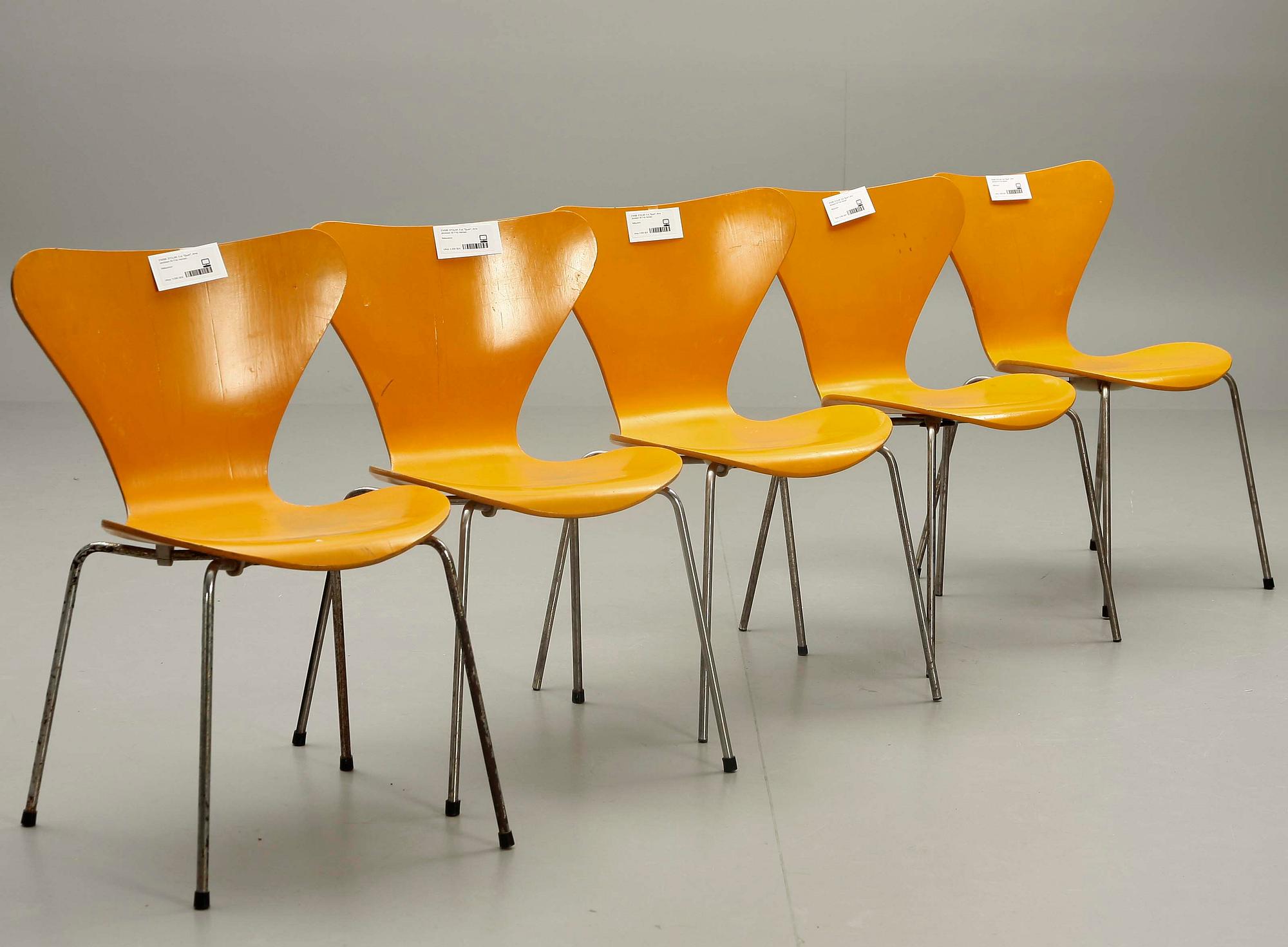 STOLAR, 5 st, "Sjuan", Arne Jacobsen för Fritz Hansen.