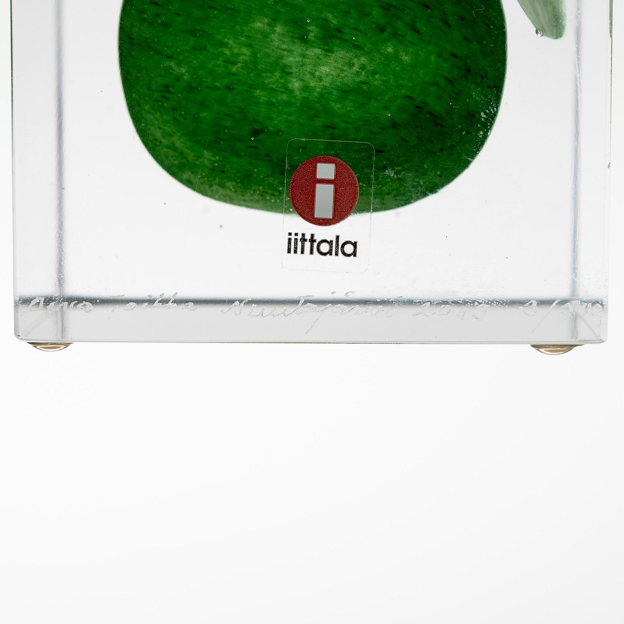 Oiva Toikka, årskub, signerad Oiva Toikka, 3/500. Nuutajärvi 2009.