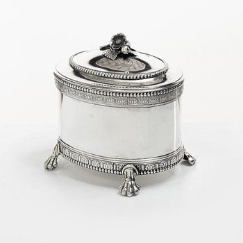A Swedish parcel gilt silver sugar box, mark of GA Dahlgren, Malmö 1945.