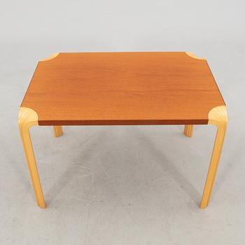 Alvar Aalto, "fan-leg table" coffee table, Artek Finland, latter part of the 20th century.