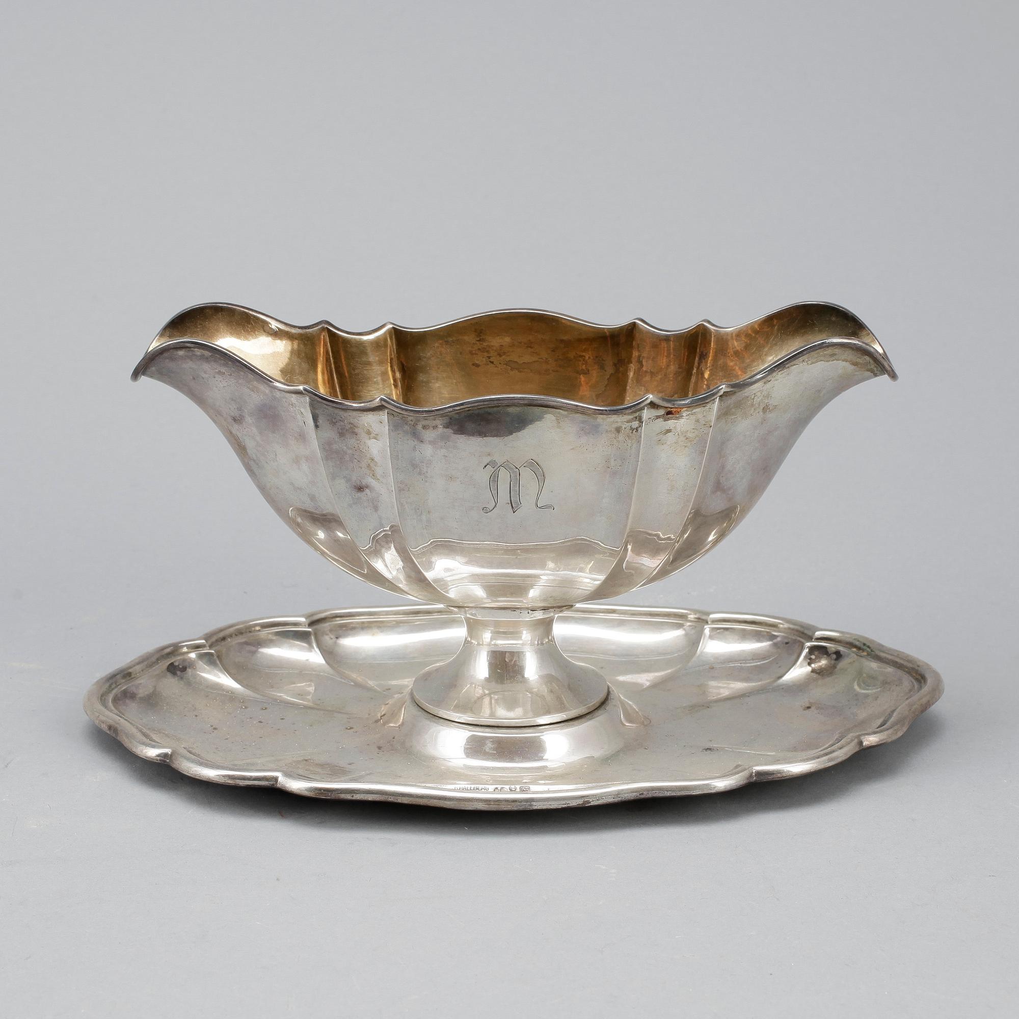 SÅSSKÅL, silver, CG Hallberg, Stockholm, 1919. Vikt ca 404g.