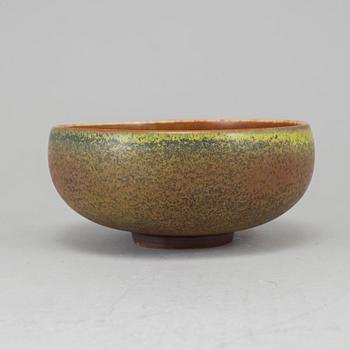 CARL-HARRY STÅLHANE, a unique stoneware bowl, Rörstrand, Sweden, 1972.