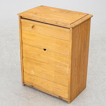 Drawer cabinet, folk art, 19th century.