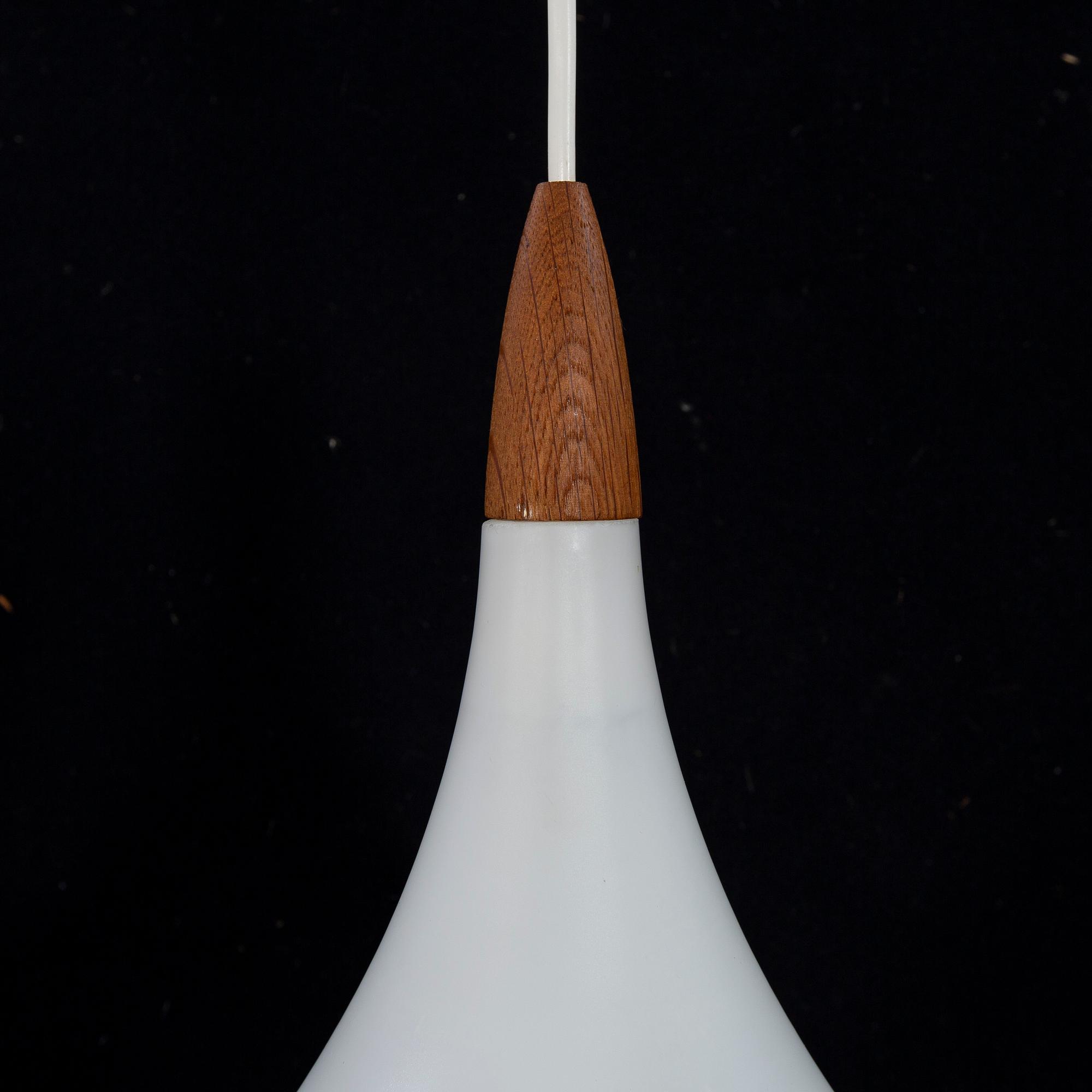 Uno & Östen Kristiansson, a ceiling lamp for Luxus later part of the 20th century.