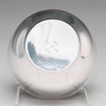 Harald Nielsen, a sterling bowl with cover and stand, Georg Jensen, Denmark 1933-44, design no 610.