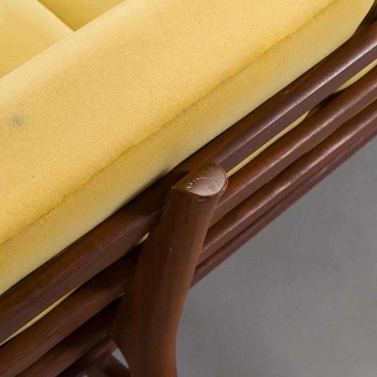 Hans J. Wegner, a mid-20th century 'GE 236/4' sofa for Getama, Gedsted. Denmark.