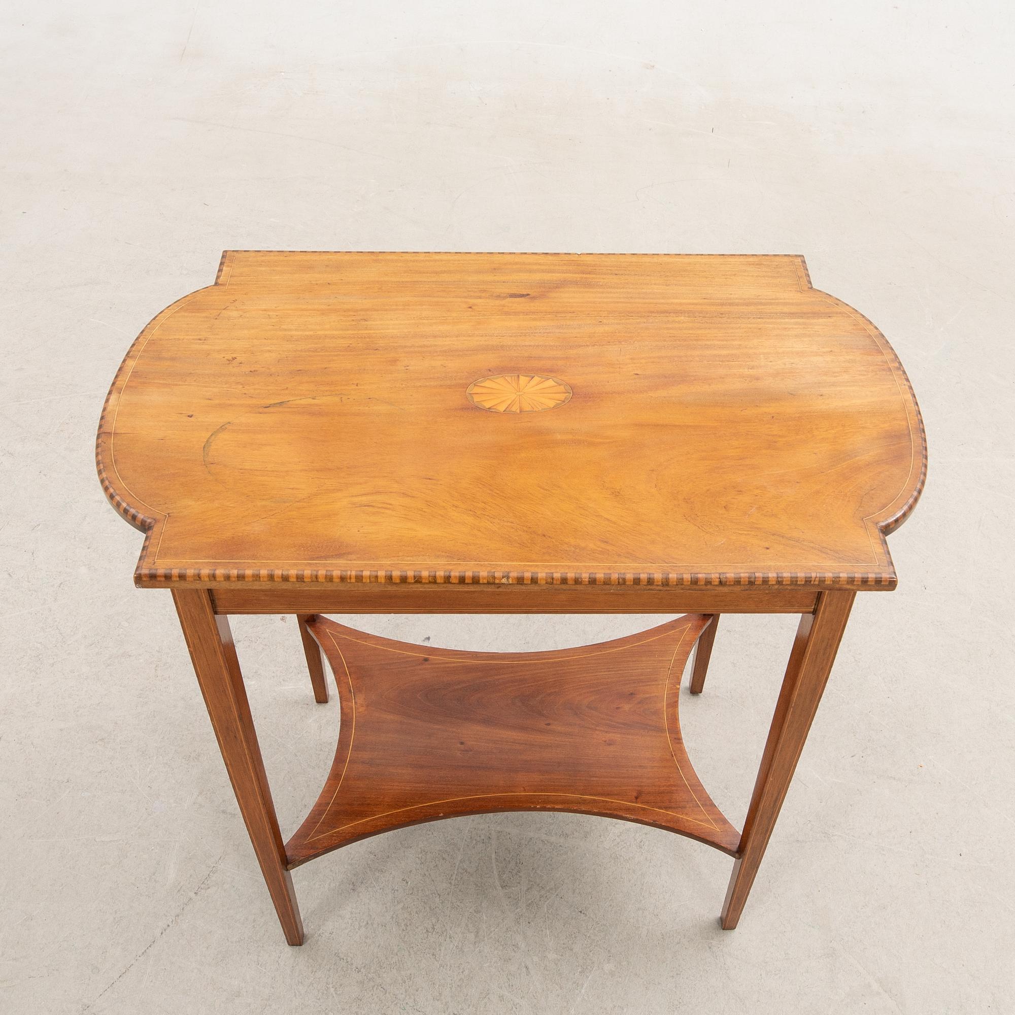 Side table, second half of the 20th century.