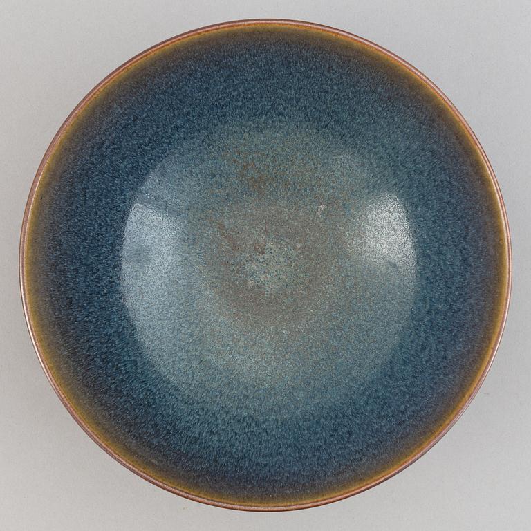 Rolf Palm, a set of two stoneware vases and three stoneware bowls.